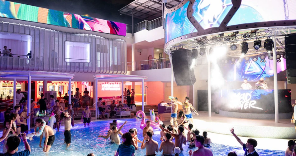 19 Best Nightlife Spots in Singapore