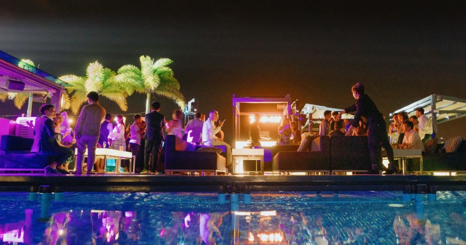 19 Best Nightlife Spots in Singapore
